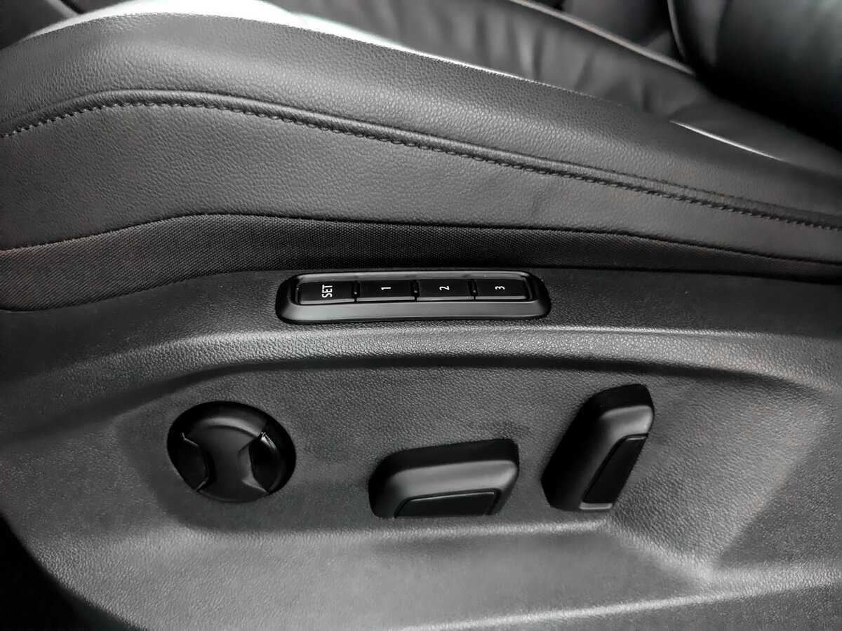 Volkswagen Tiguan, 2020 Фото №17