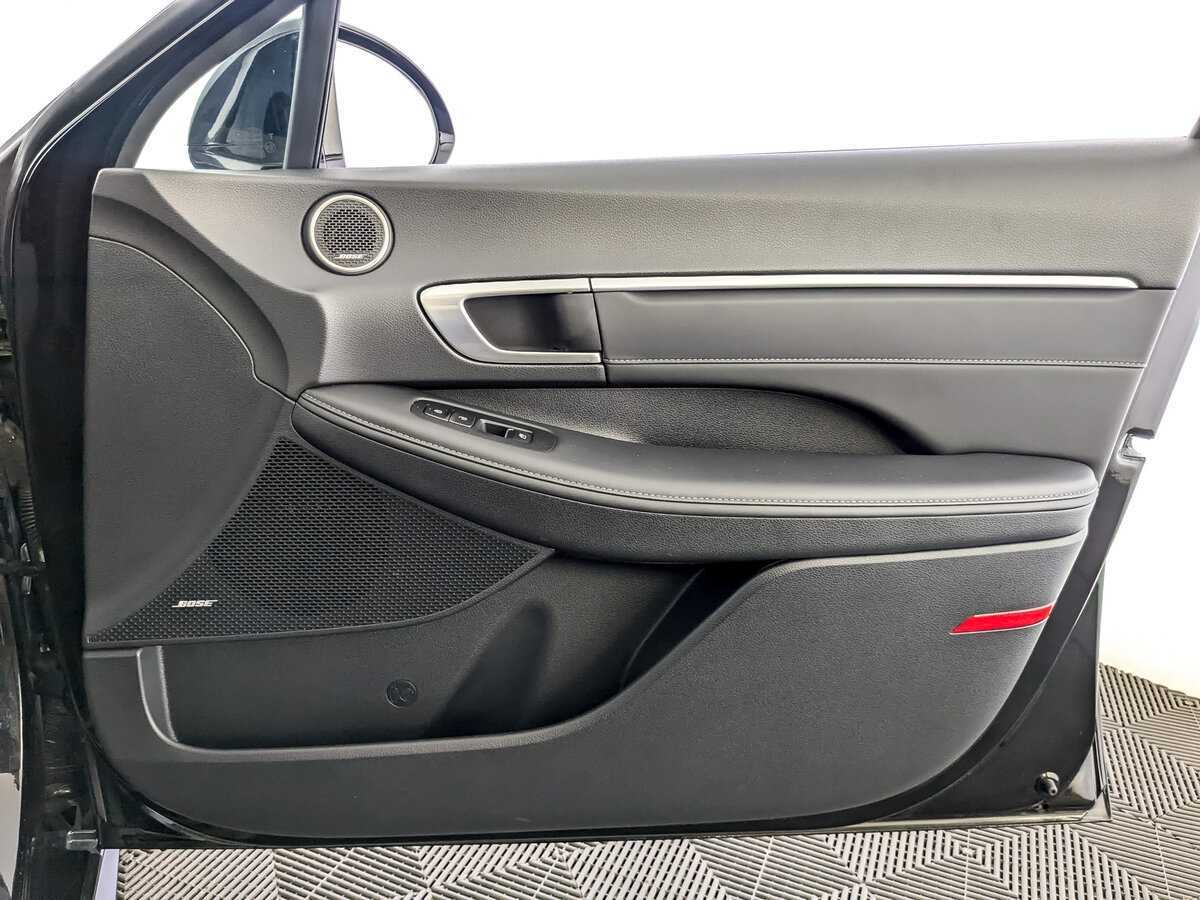 Hyundai Sonata, 2022 Фото №21