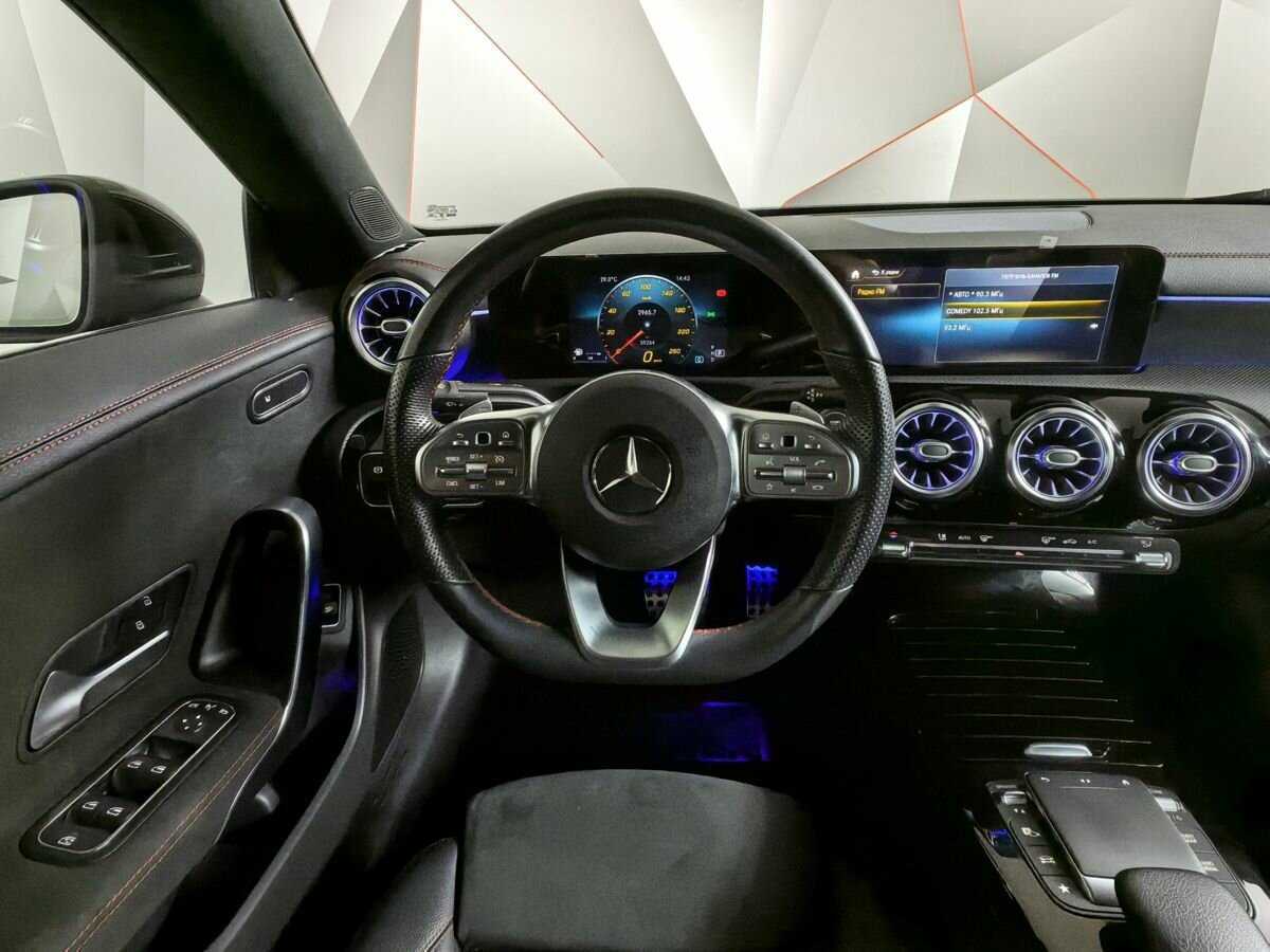 Mercedes-Benz CLA 200, 2020 Фото №15