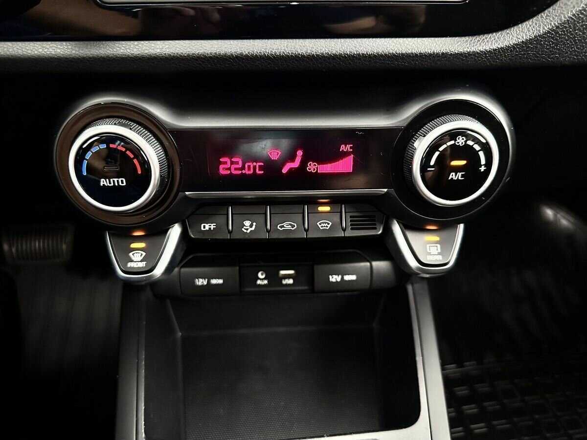 Kia Rio, 2019 Фото №12