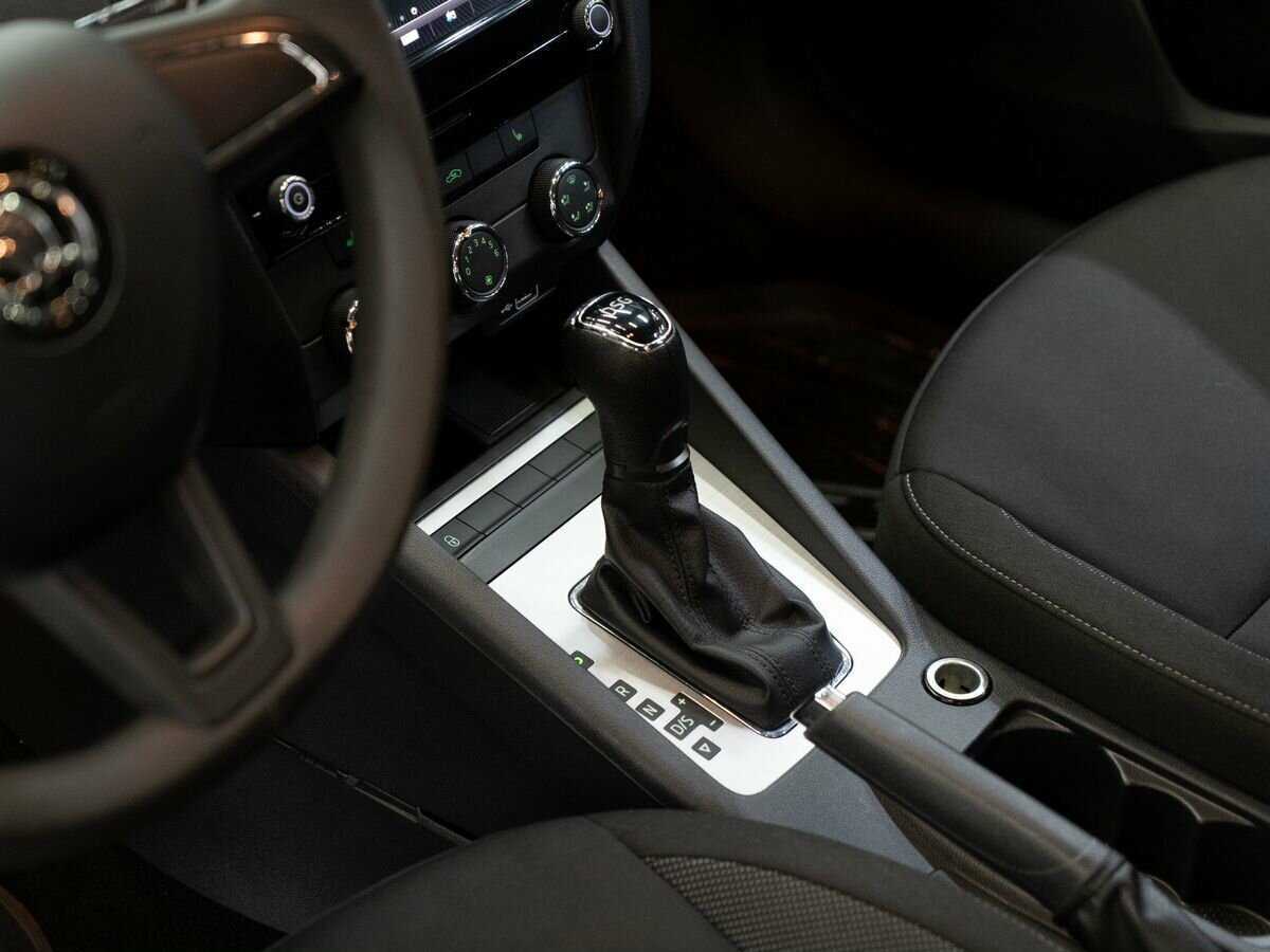 Skoda Octavia, 2018 Фото №11