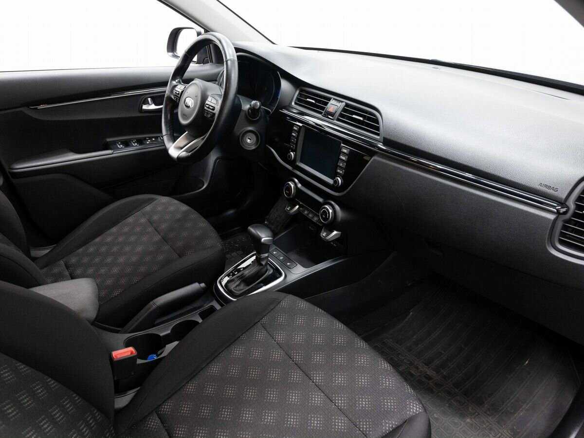 Kia Rio X-Line, 2018 Фото №11
