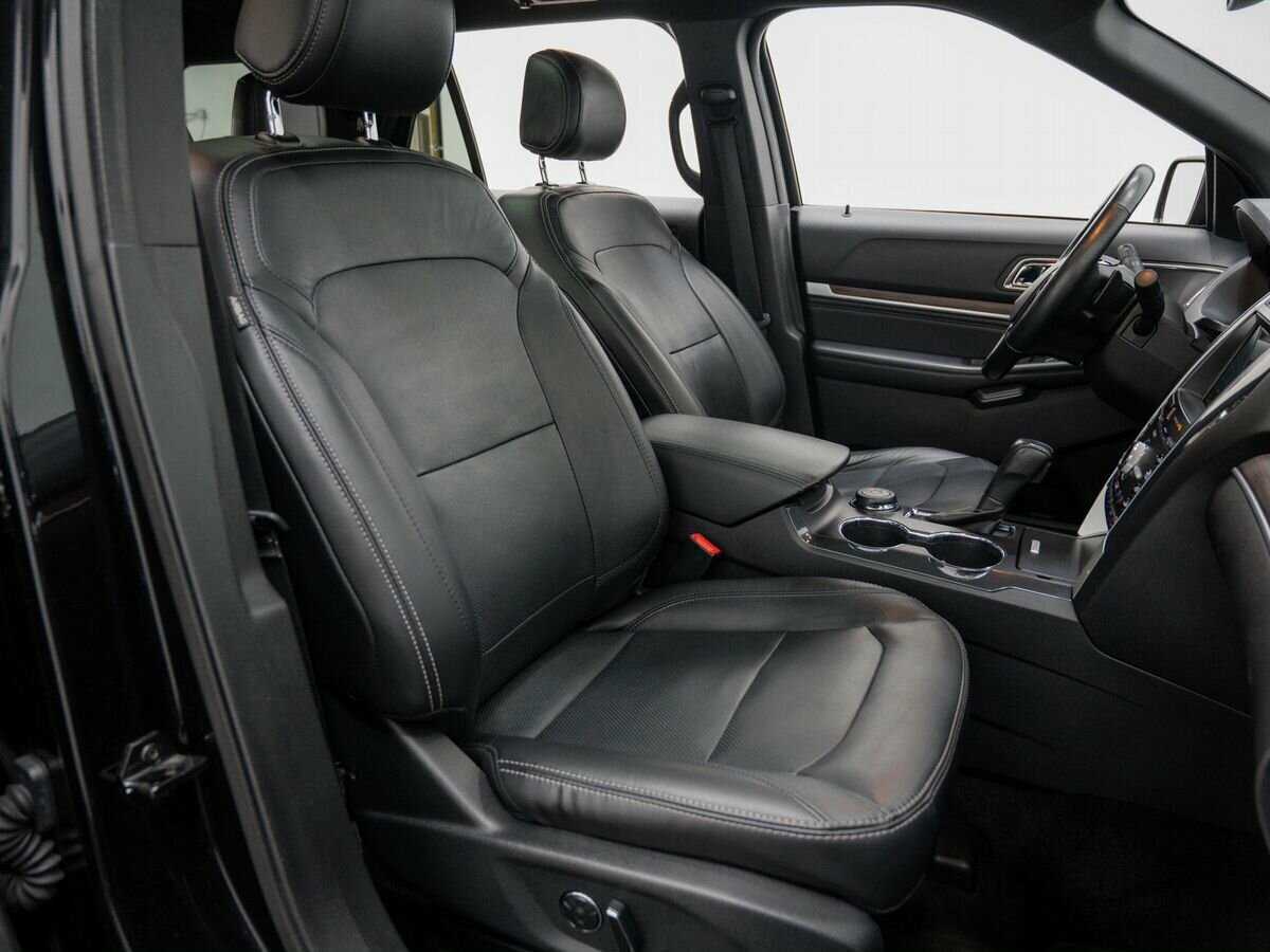 Ford Explorer, 2017 Фото №8