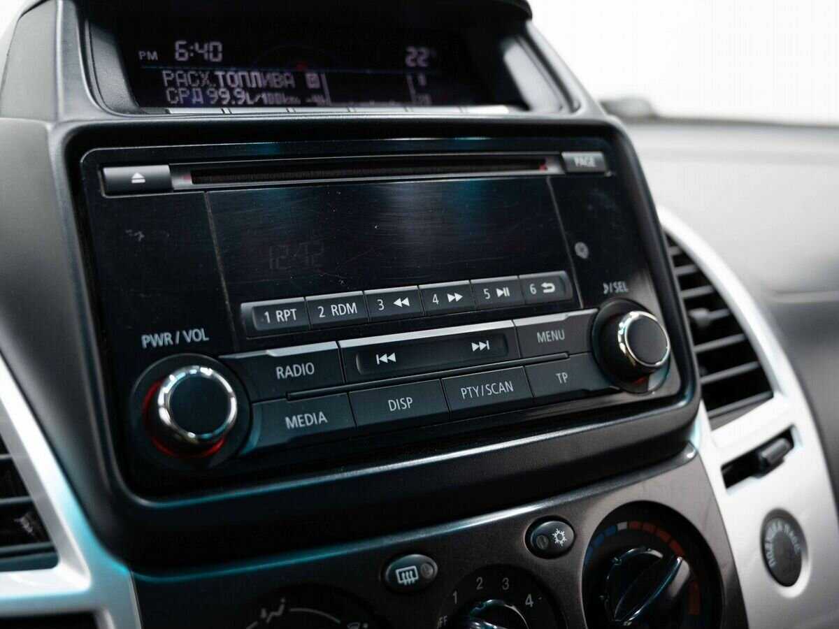 Mitsubishi Pajero Sport, 2014 Фото №18