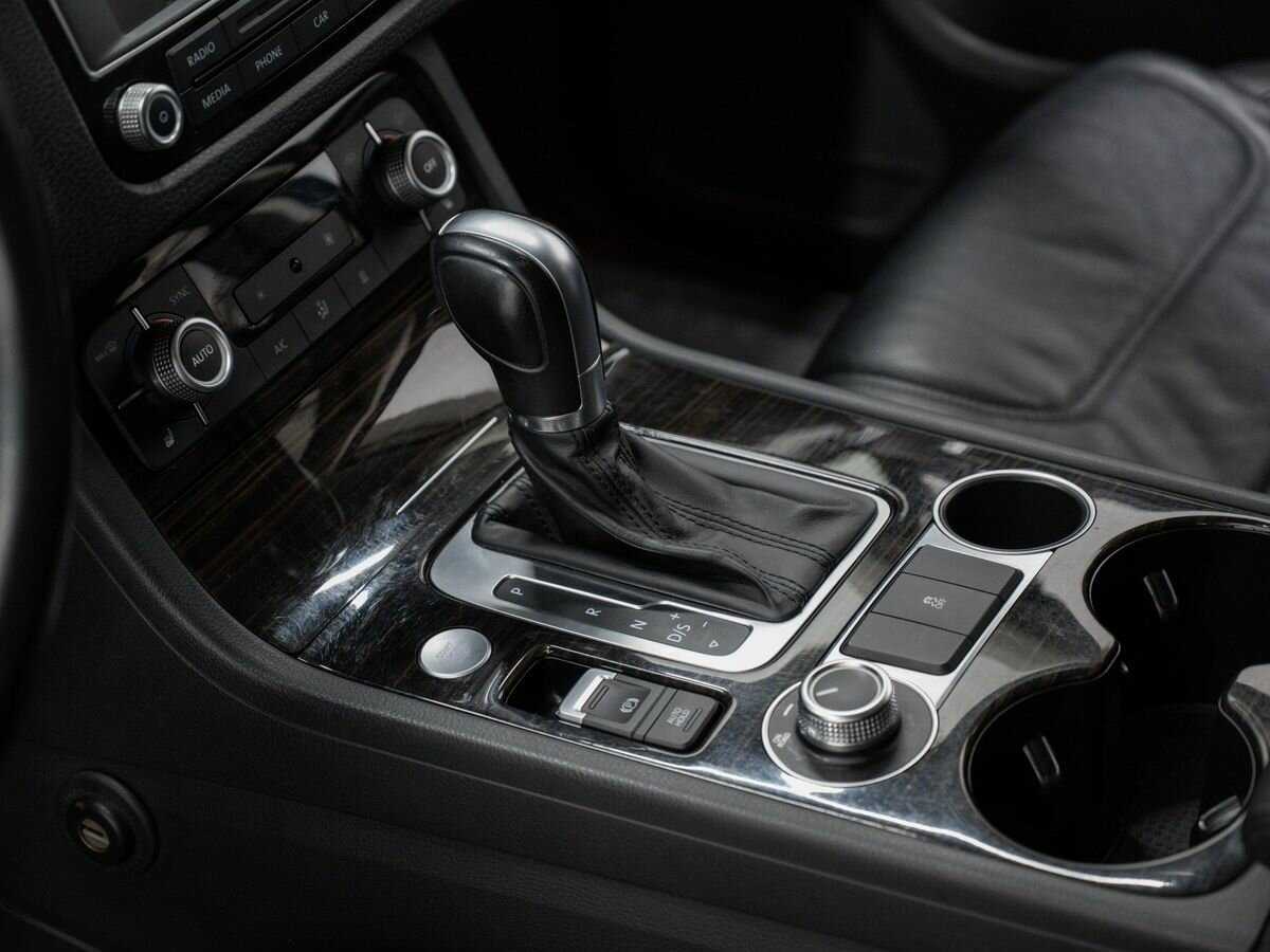 Volkswagen Touareg, 2016 Фото №18