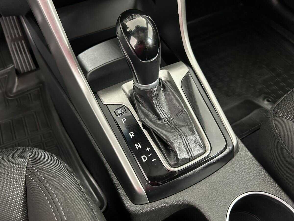 Hyundai i30, 2012 Фото №13