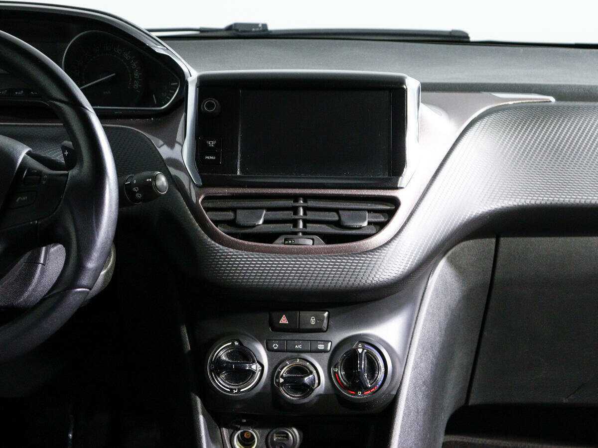 Peugeot 2008, 2014 Фото №11