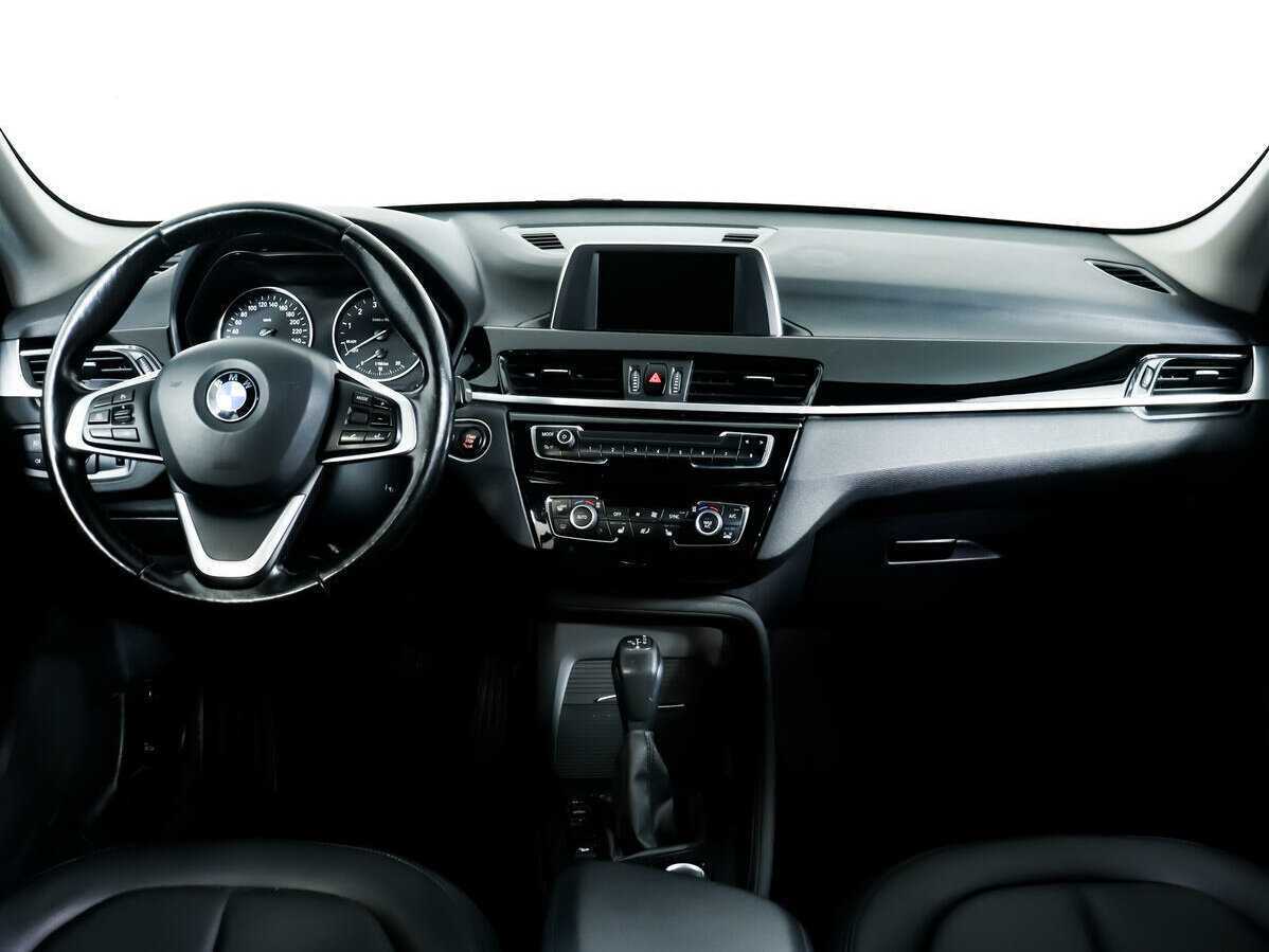 BMW X1 20i xDrive, 2017 Фото №11