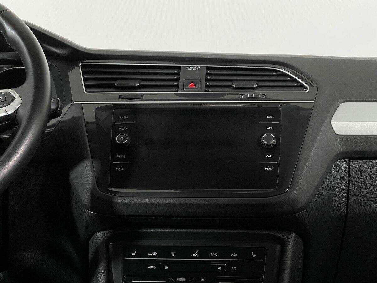 Volkswagen Tiguan, 2021 Фото №12
