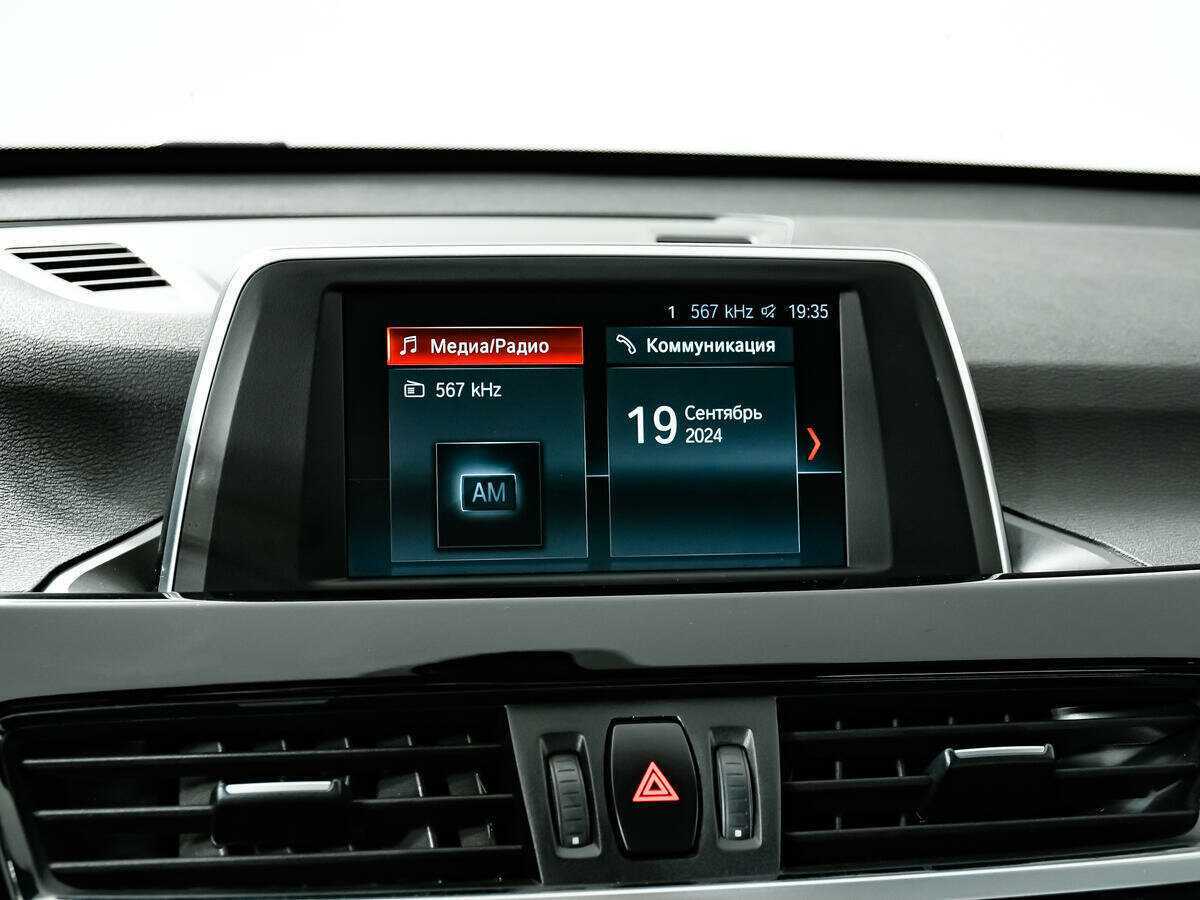 BMW X1 18i sDrive, 2018 Фото №16