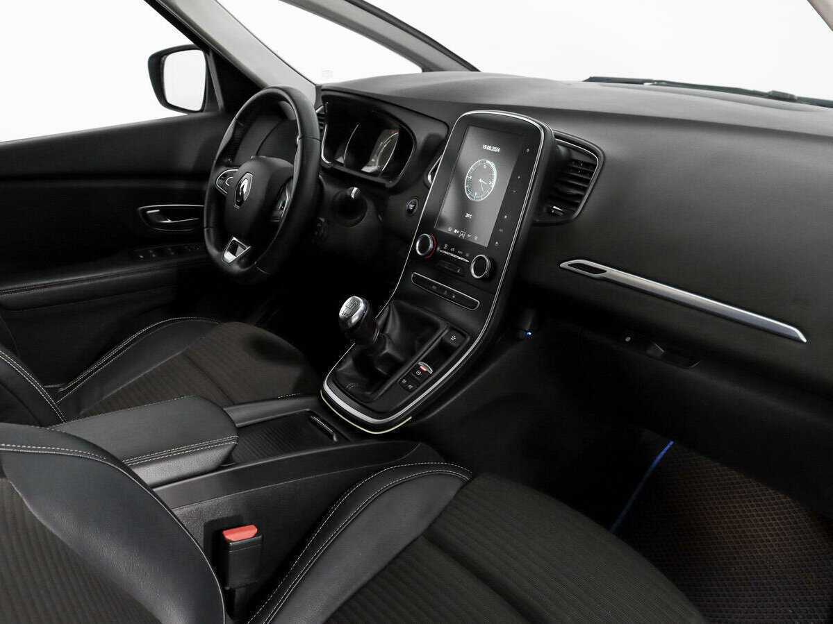 Renault Scenic, 2017 Фото №12