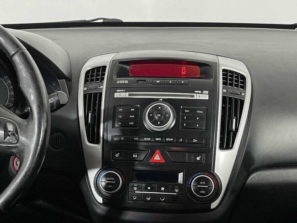 Kia Ceed, 2012 Фото №12