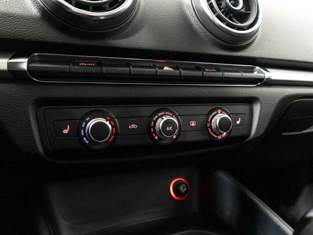 Audi A3 Sportback, 2013 Фото №16