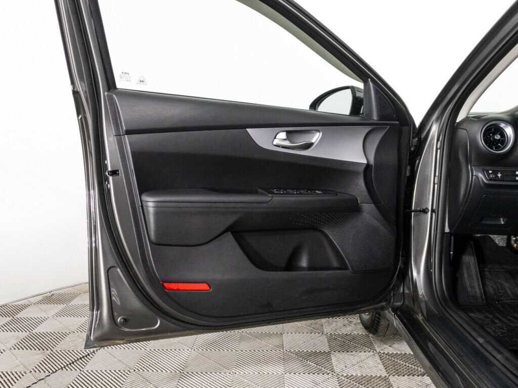 Kia Cerato, 2022 Фото №23