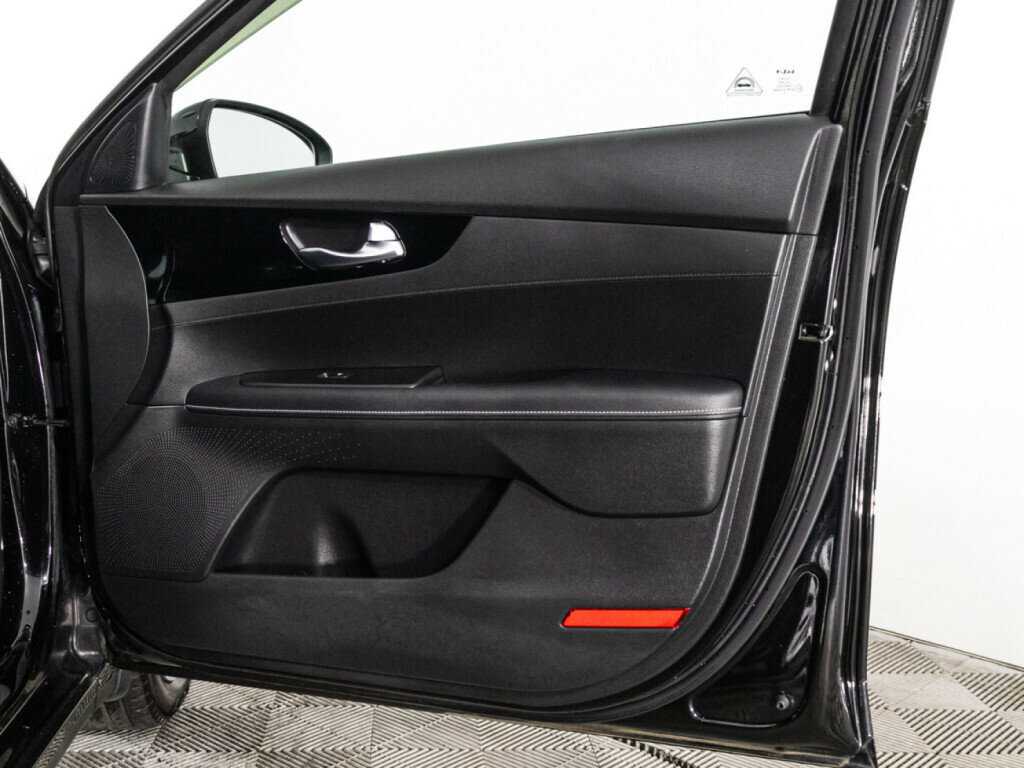 Kia Cerato, 2022 Фото №28