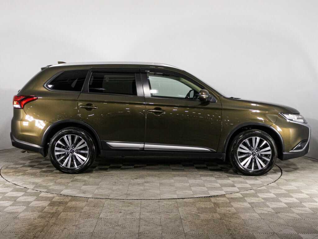 Mitsubishi Outlander, 2019 - 113 848 км. | Фото №4