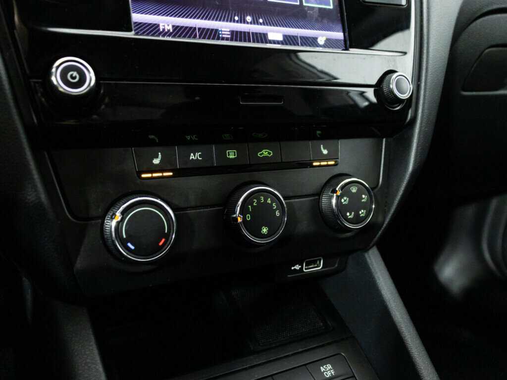 Skoda Octavia, 2018 Фото №16