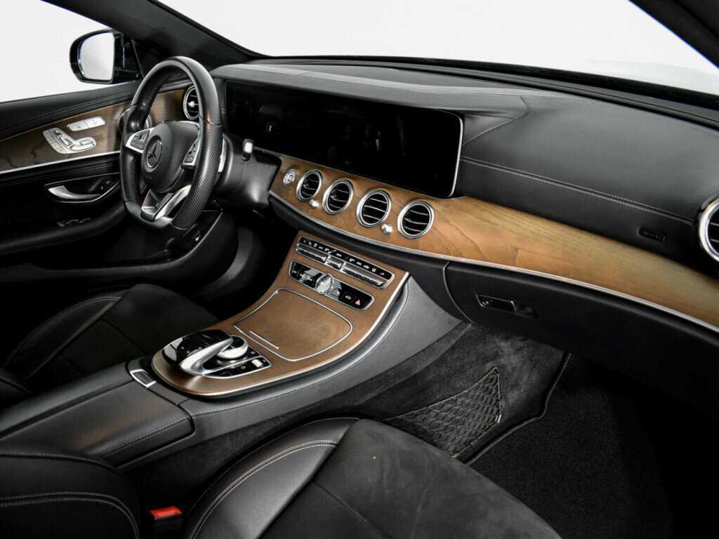 Mercedes-Benz E-Класс 200, 2017 Фото №10