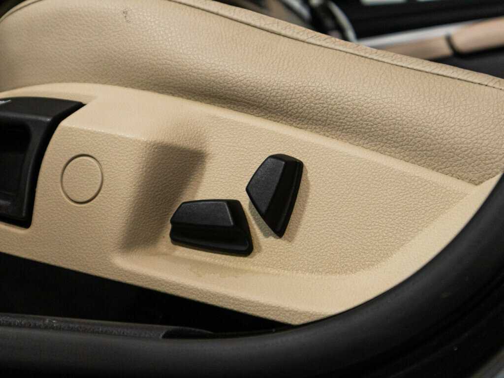 BMW 5 серии 528i, 2012 Фото №20