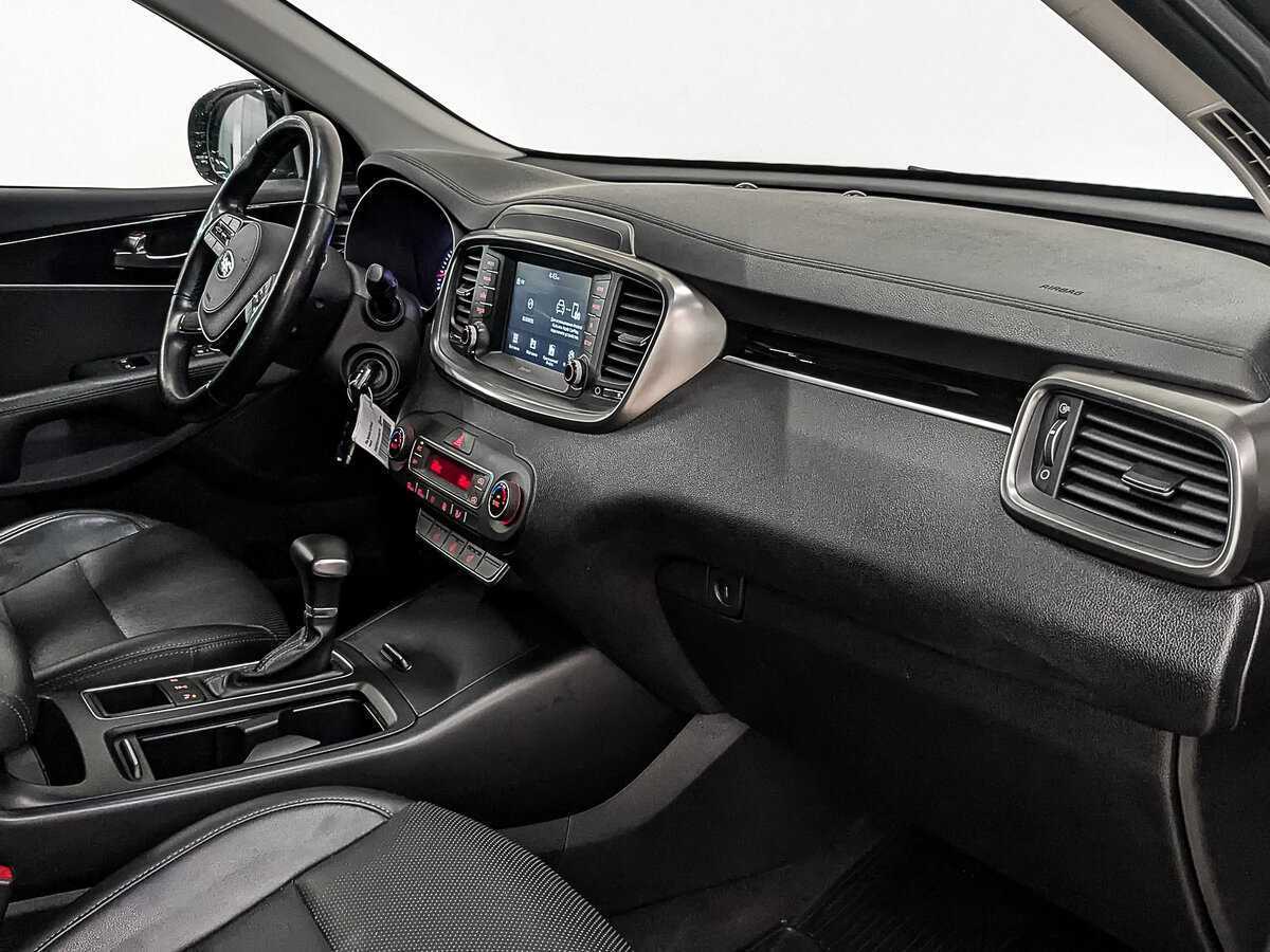 Kia Sorento, 2018 Фото №13