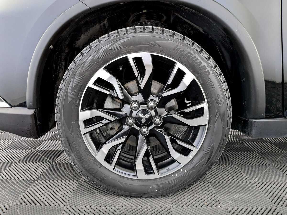 Mitsubishi Outlander, 2021 Фото №18