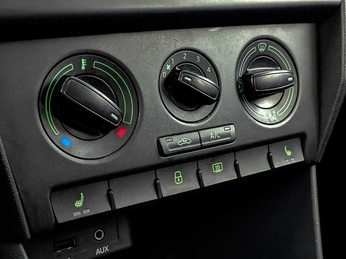 Skoda Rapid, 2017 Фото №19