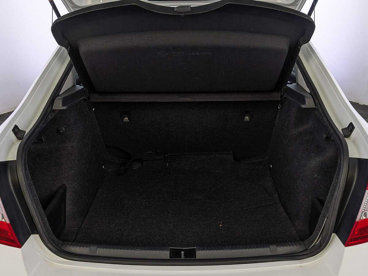 Skoda Rapid, 2017 Фото №10