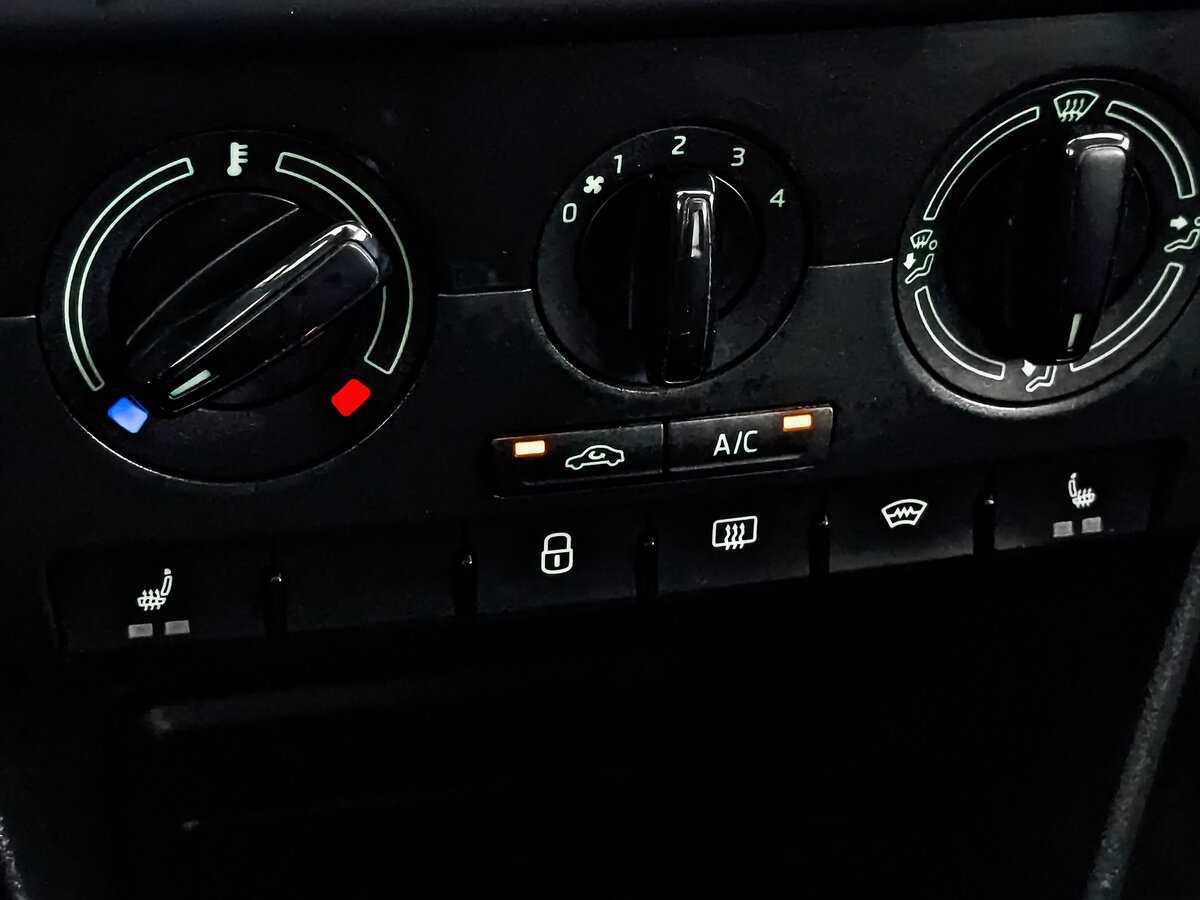 Skoda Rapid, 2019 Фото №21