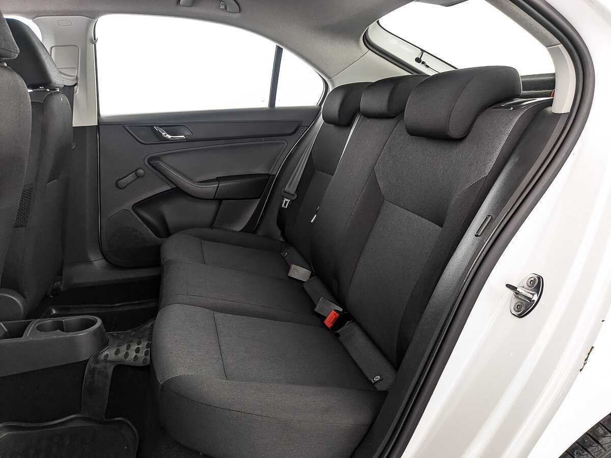 Skoda Rapid, 2017 Фото №16