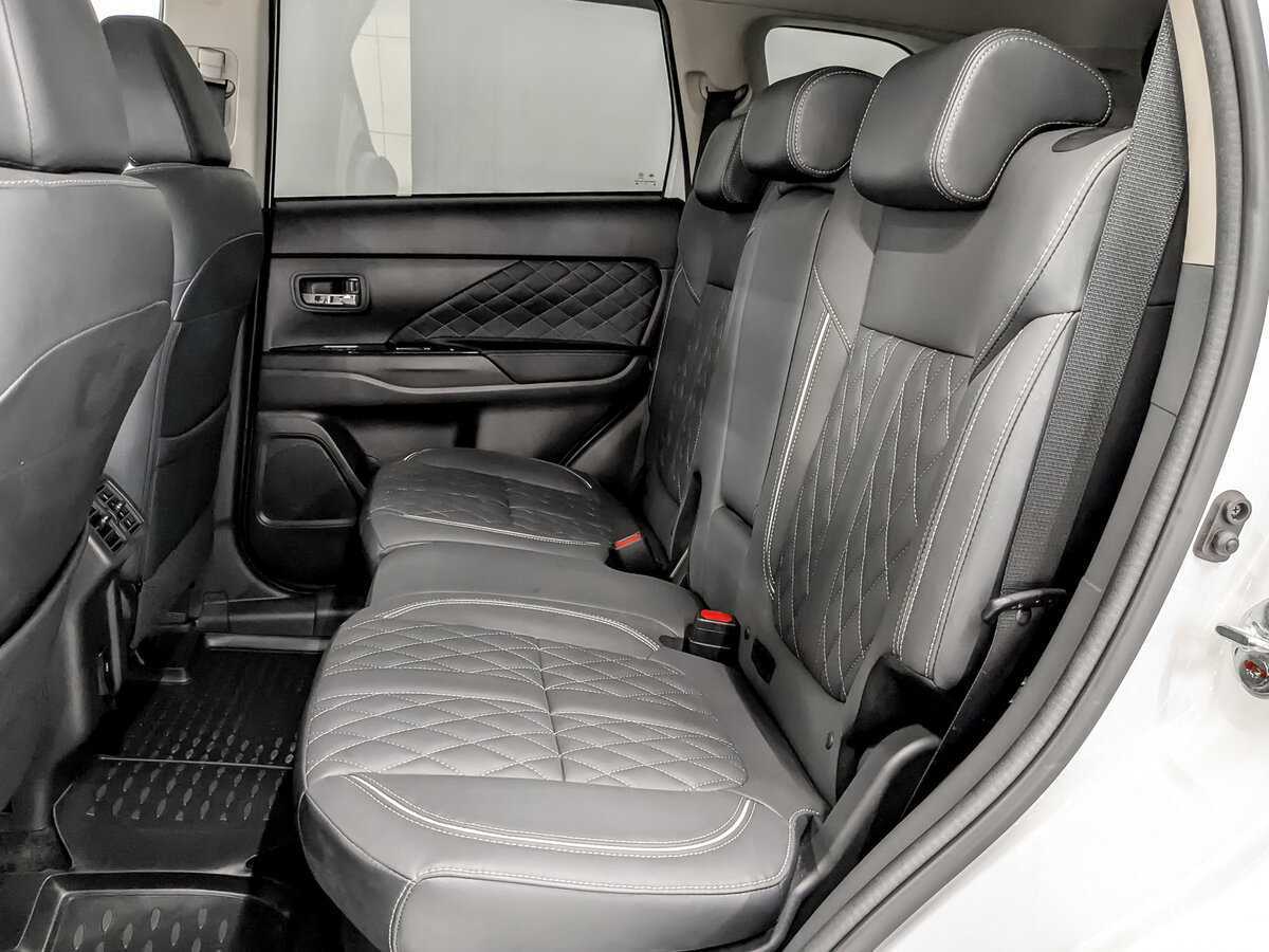 Mitsubishi Outlander, 2022 Фото №12
