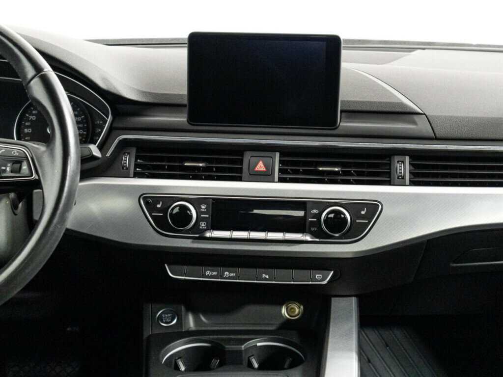 Audi A4, 2015 Фото №14