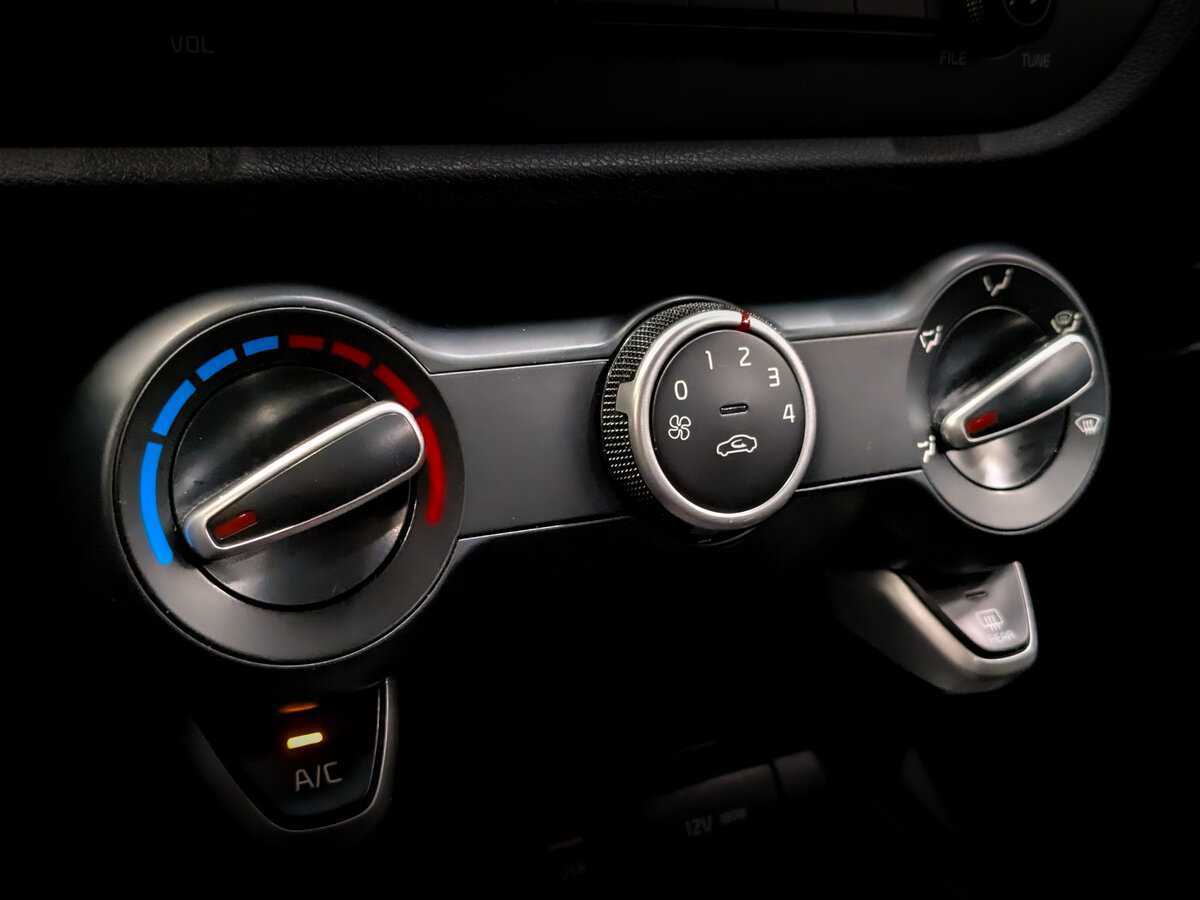 Kia Rio X-Line, 2019 Фото №25