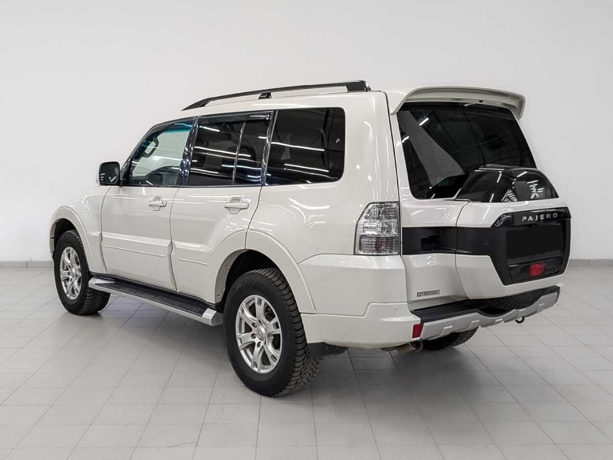 Mitsubishi Pajero, 2015 - 235 560 км. | Фото №7