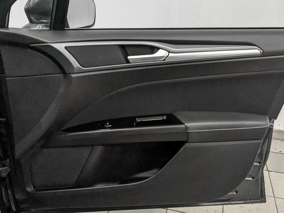 Ford Mondeo, 2018 Фото №24