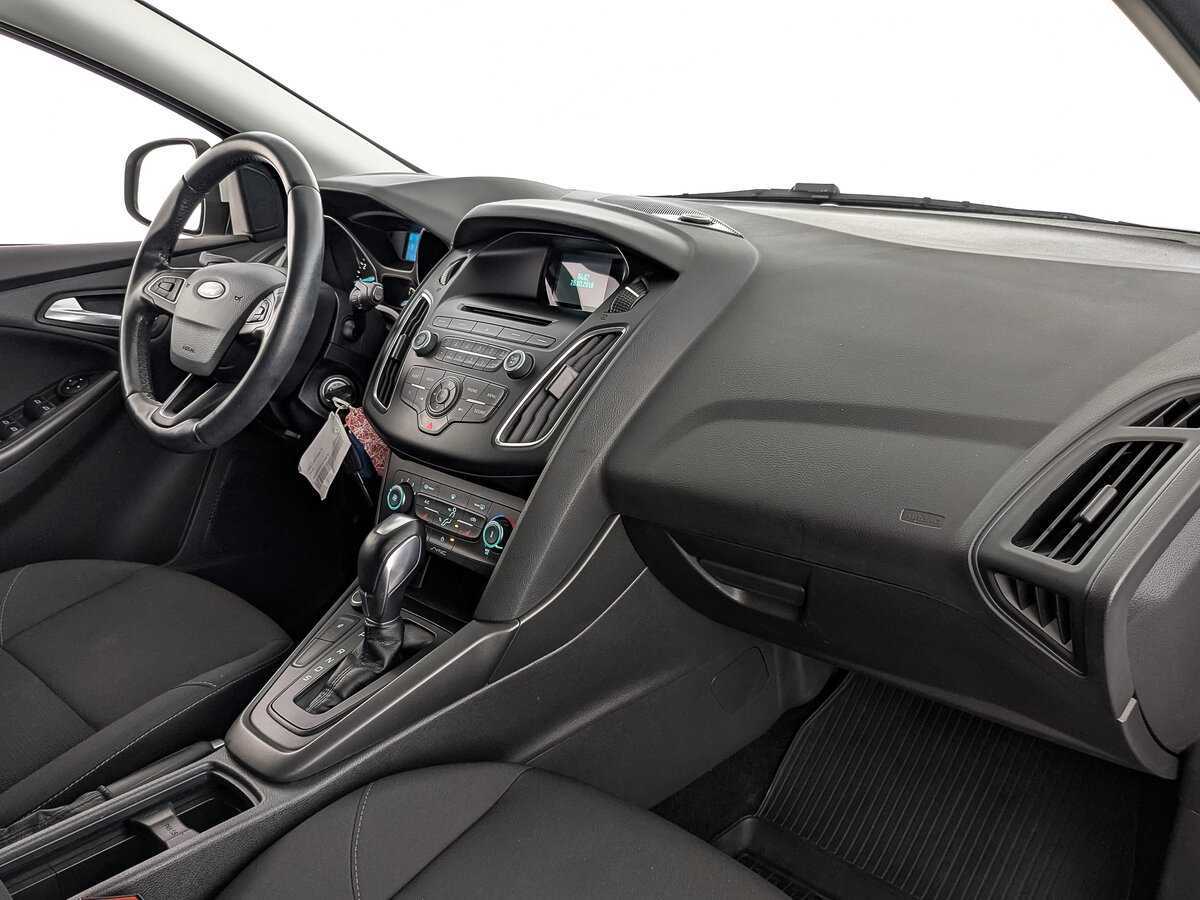 Ford Focus, 2018 Фото №13