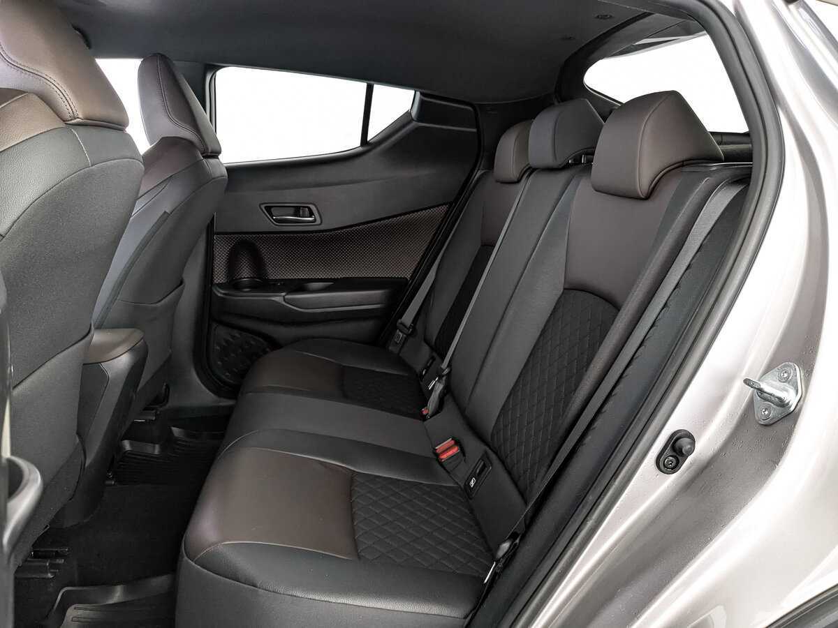 Toyota C-HR, 2017 Фото №18