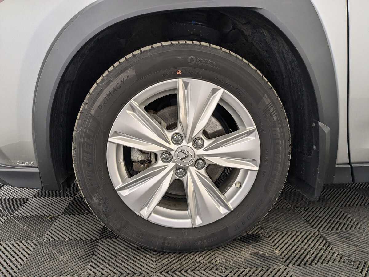 Lexus UX 200, 2020 Фото №12