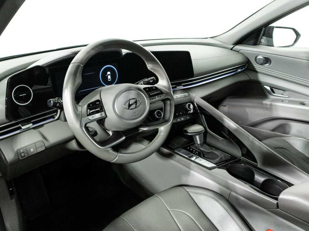 Hyundai Elantra, 2021 Фото №11