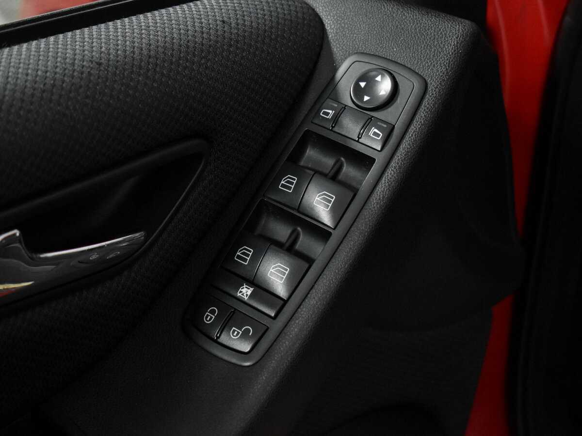 Mercedes-Benz A-Класс 180, 2012 Фото №10