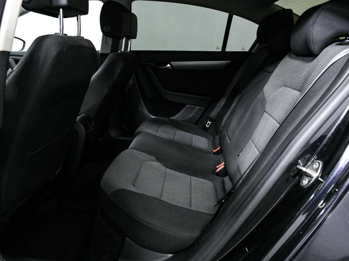 Volkswagen Passat, 2013 Фото №12