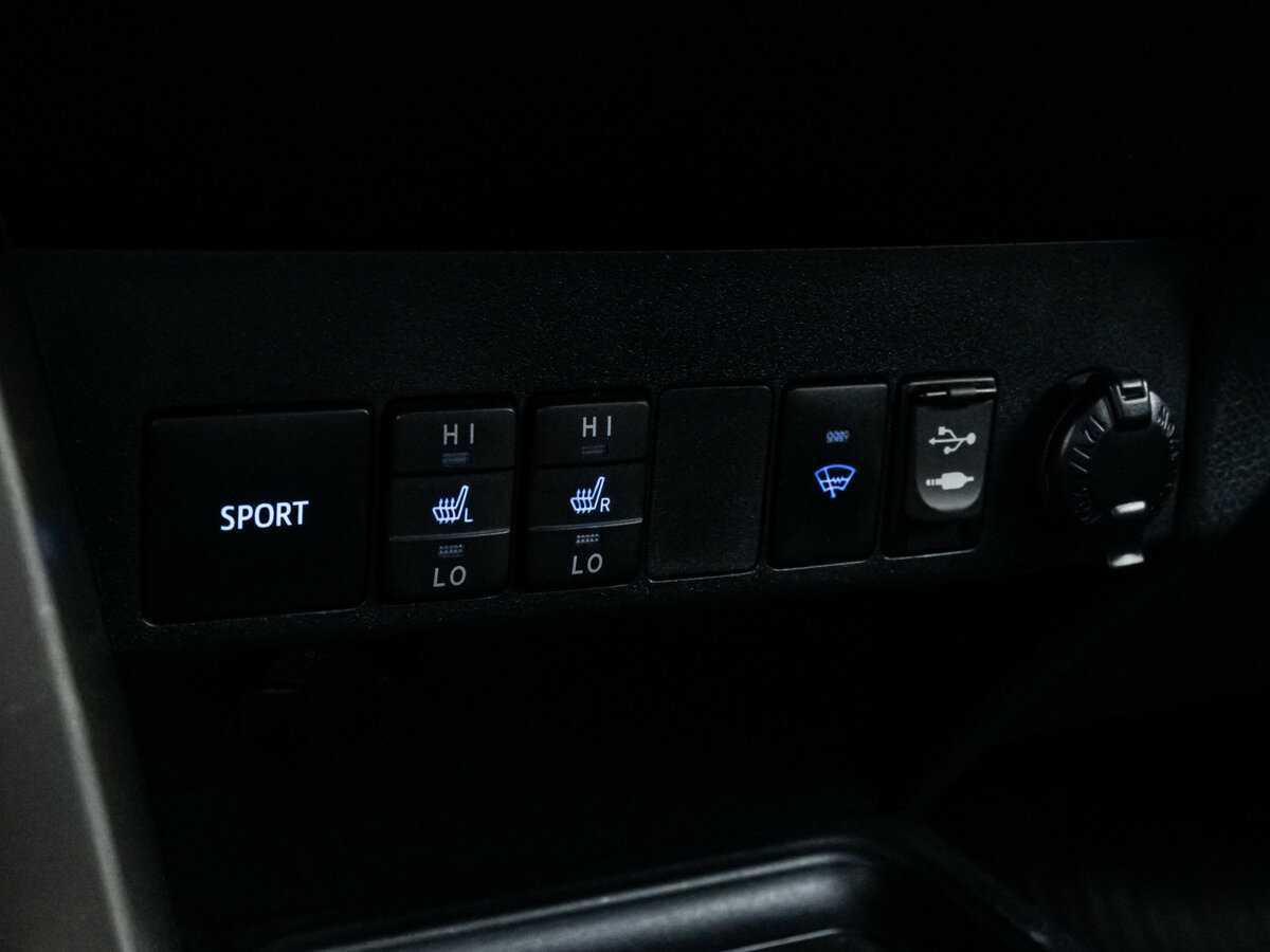 Toyota RAV4, 2015 Фото №13