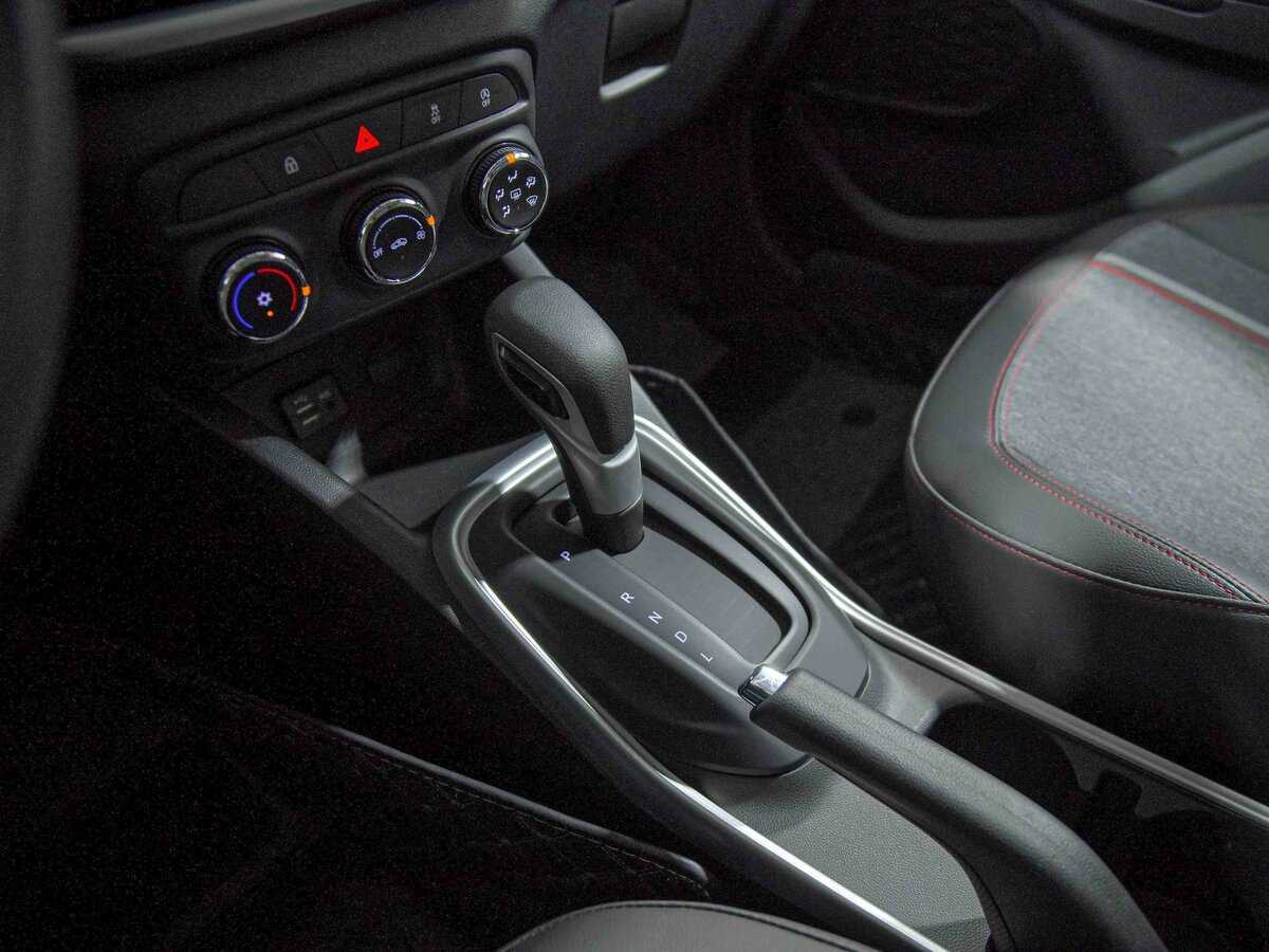 Chevrolet Tracker, 2020 Фото №12