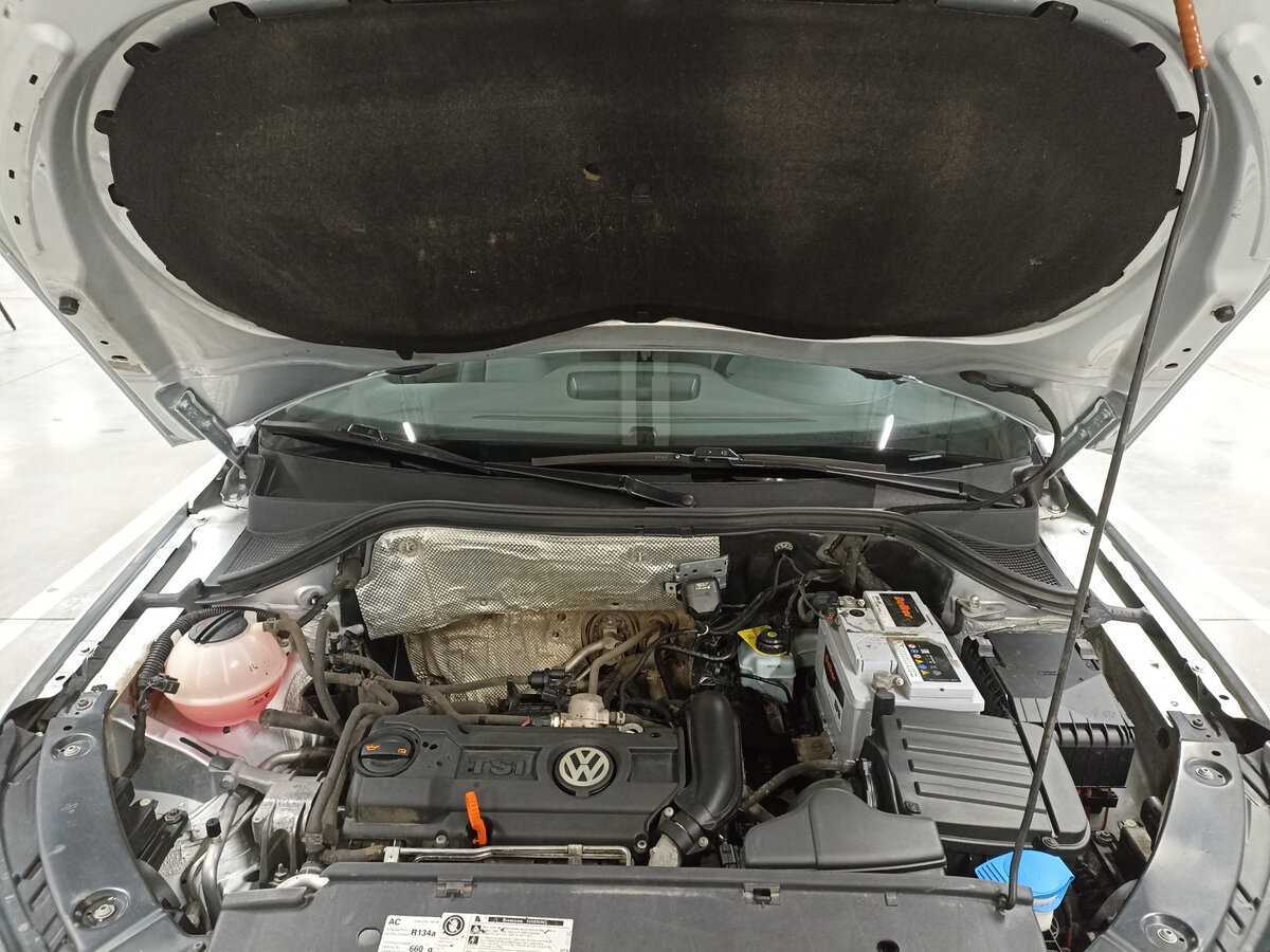 Volkswagen Tiguan, 2012 Фото №9