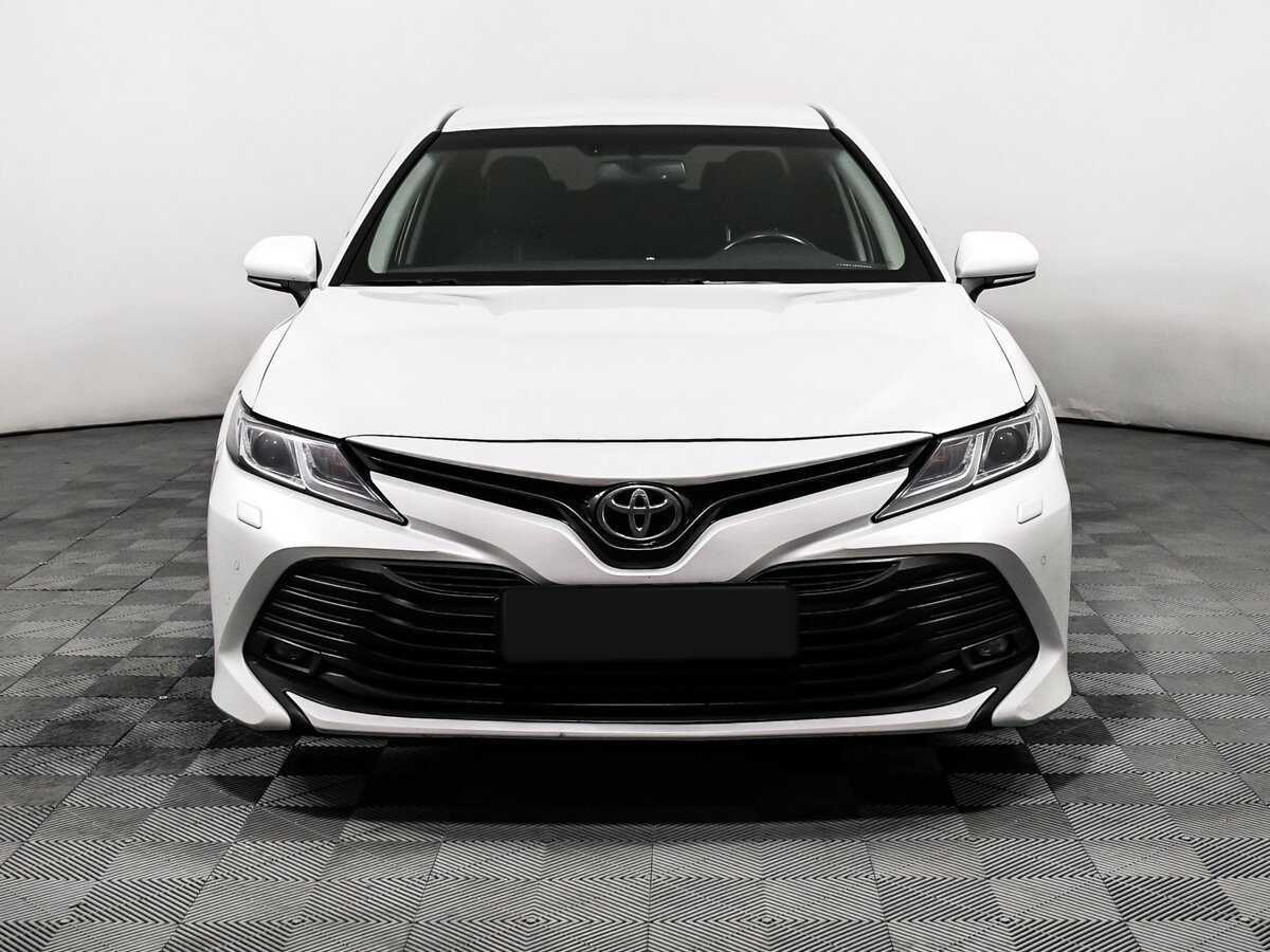 Toyota Camry, 2018 - 151 000 км. | Фото №2