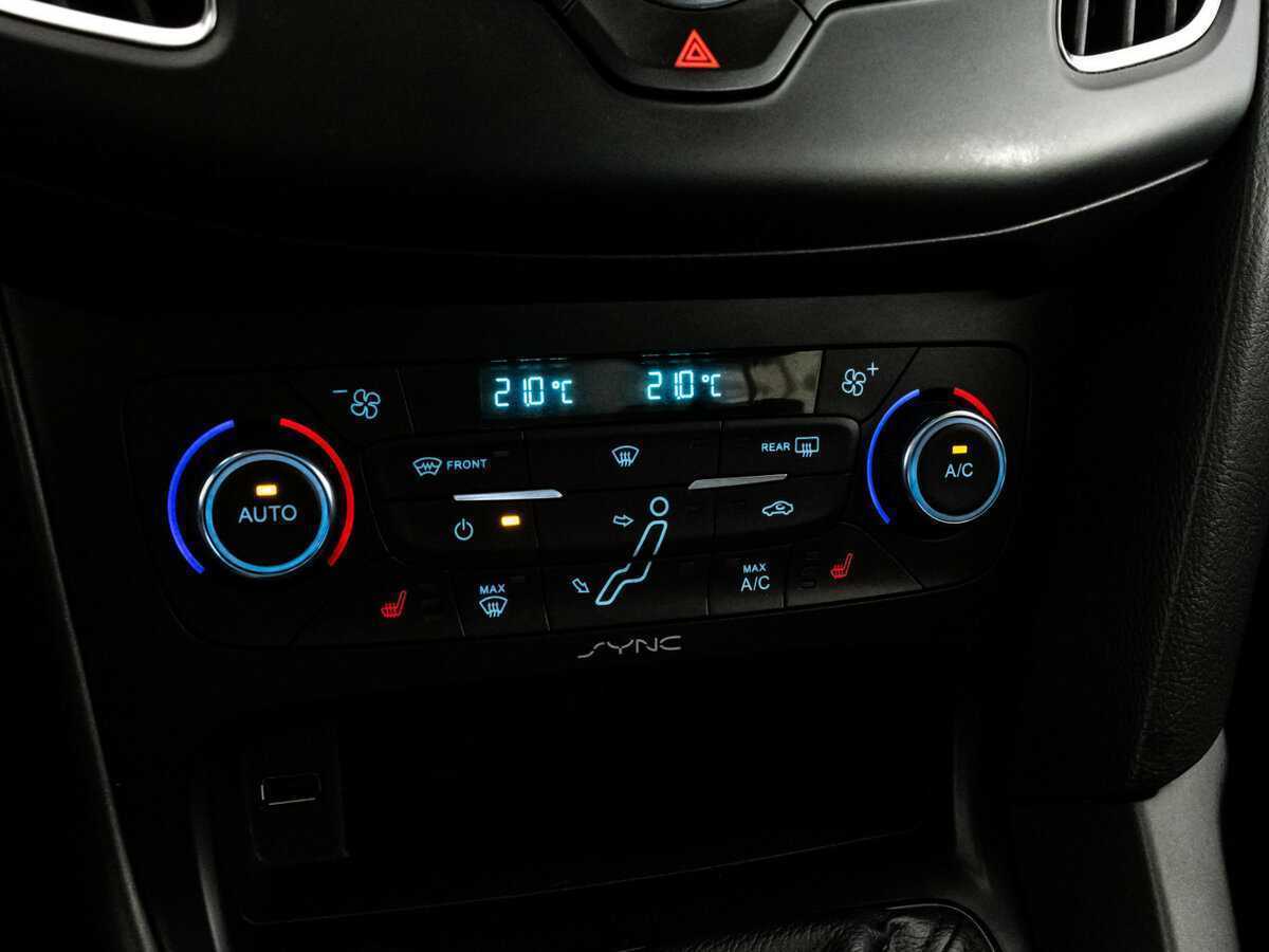 Ford Focus, 2017 Фото №12