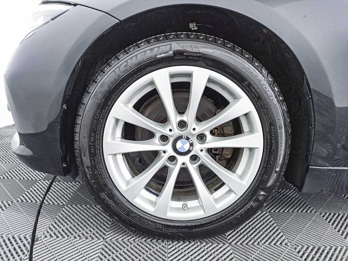 BMW 3 серии 320i xDrive, 2018 Фото №16