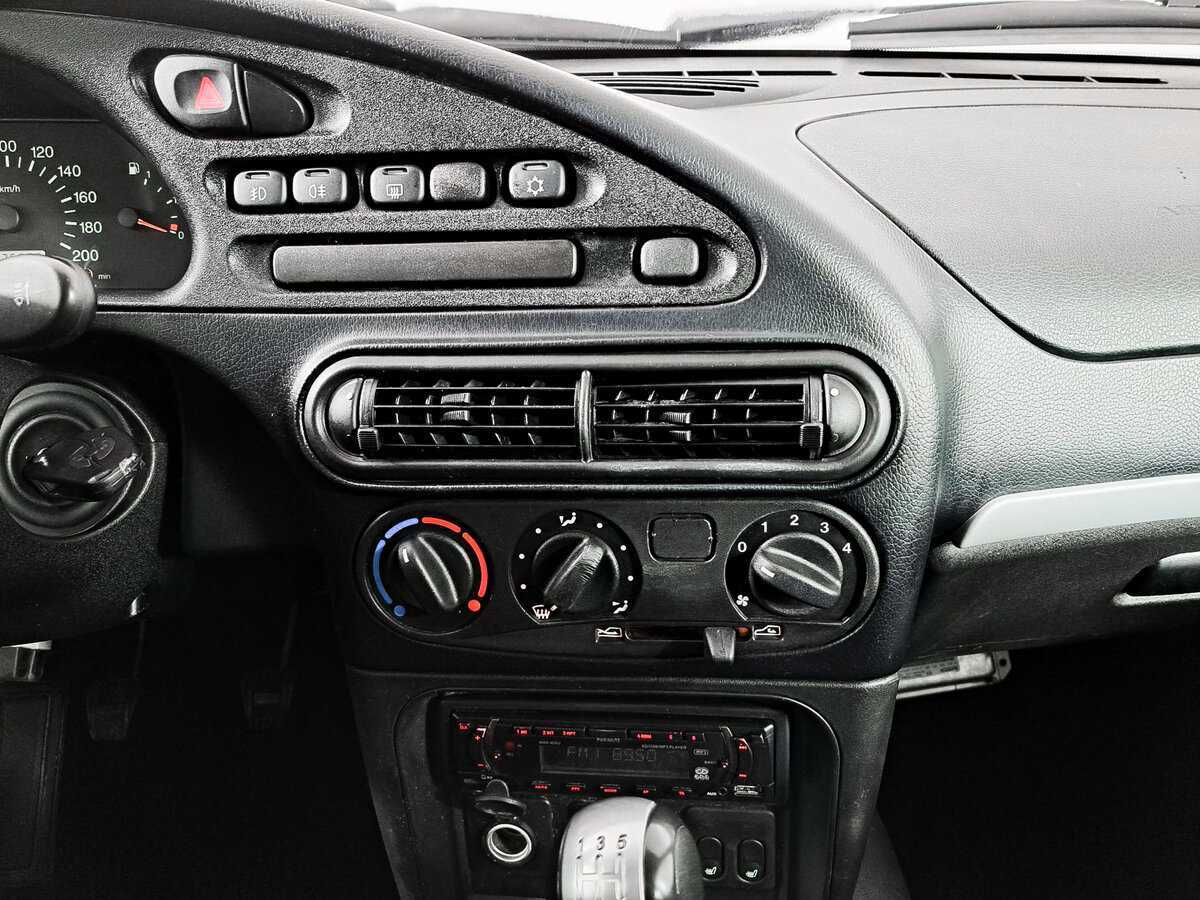 Chevrolet Niva, 2015 Фото №15