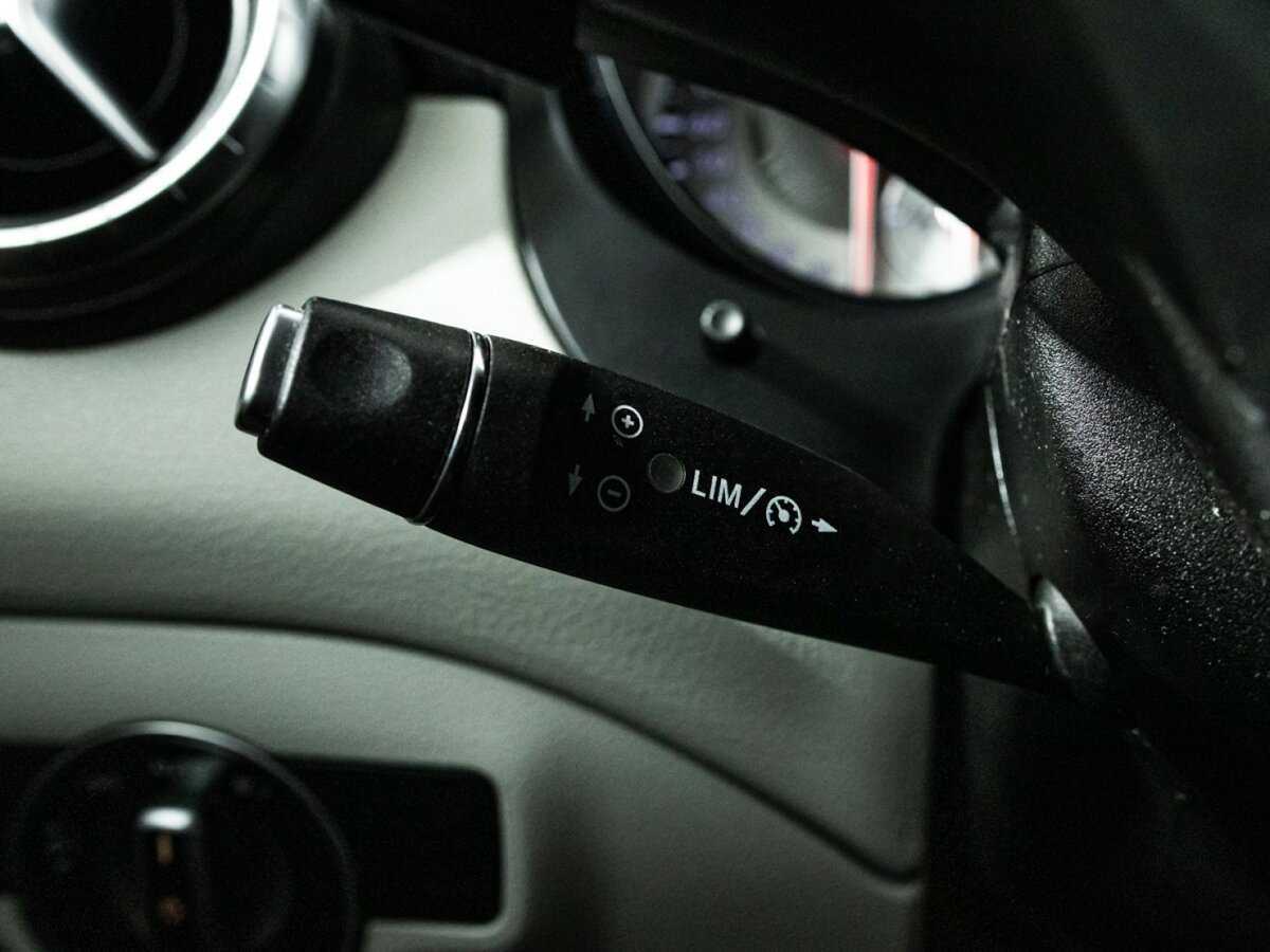 Mercedes-Benz CLA 200, 2014 Фото №17