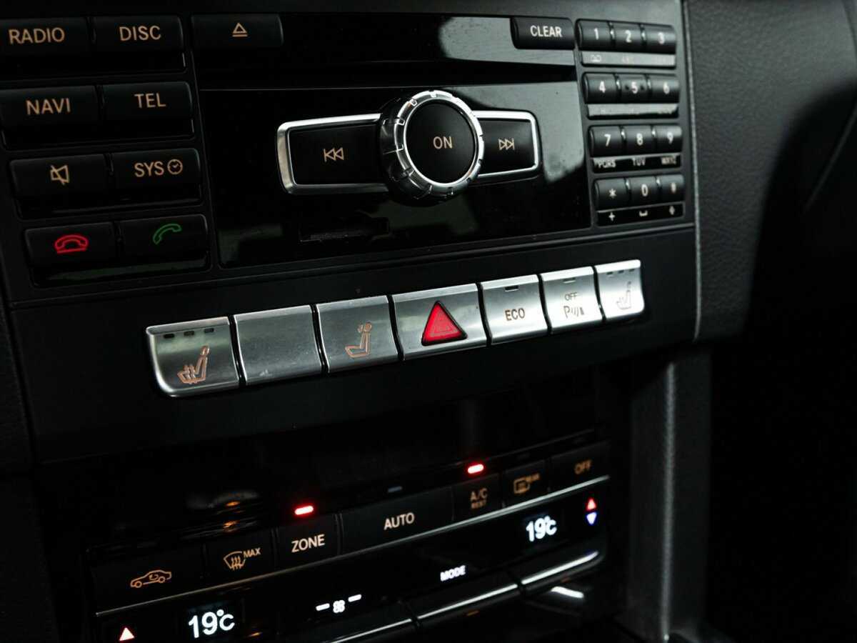 Mercedes-Benz E-Класс 300, 2013 Фото №17