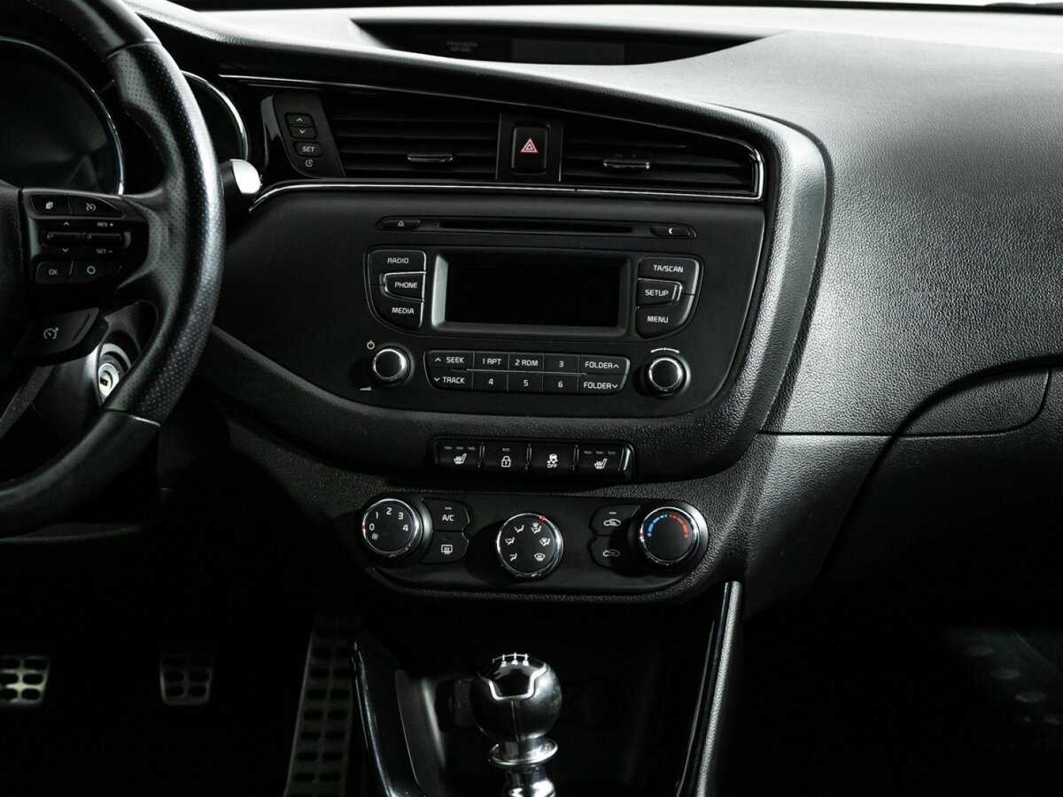 Kia Ceed GT, 2017 Фото №14